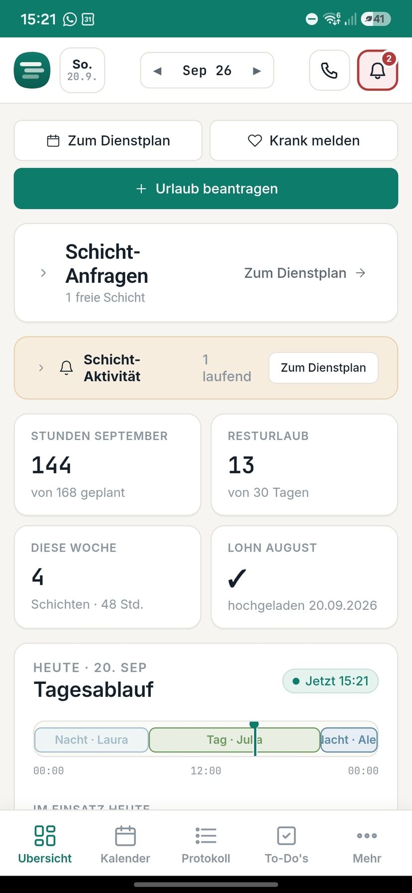 AssistenzFlow auf dem Handy einer Assistenzkraft: zum Dienstplan, krank melden, Urlaub beantragen, Stunden und Resturlaub